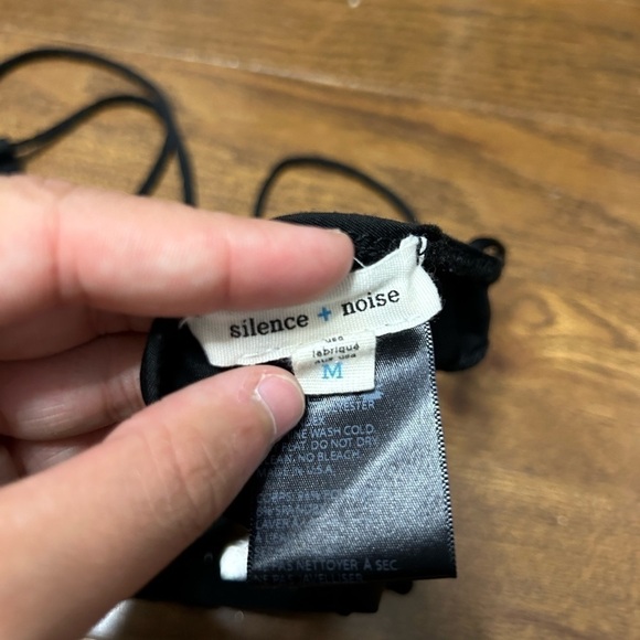 Silence  + Noise Black Cropped Top - Picture 3 of 3